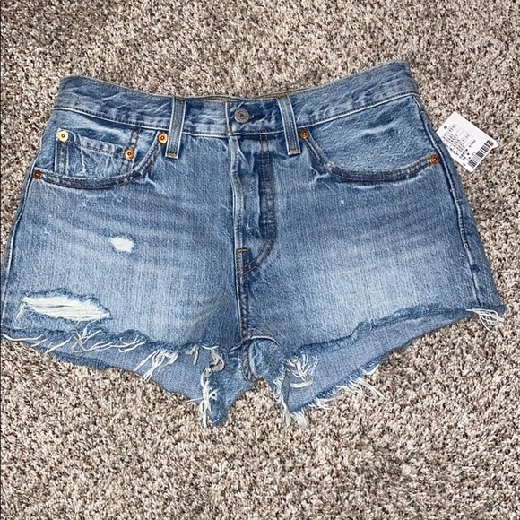 Levi's Pants - NWT Levi’s Jean shorts size 26